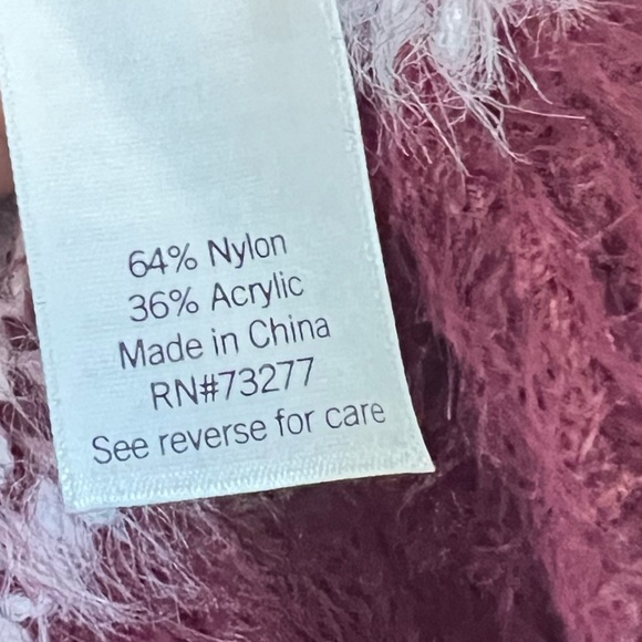 SO Cozy soft sweater size large - Picture 7 of 7